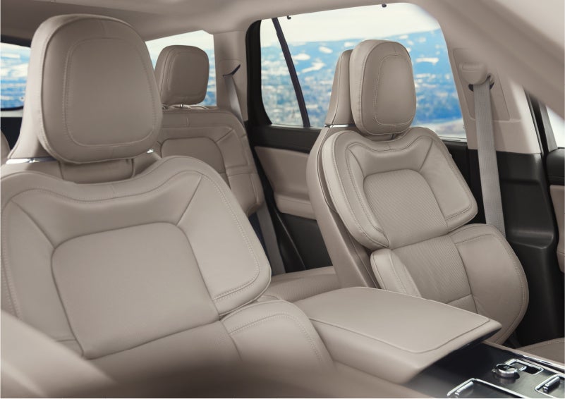 The interior of a 2023 Lincoln Aviator® SUV in the Sandstone interior color | Lexington Park Ford Lincoln in California MD