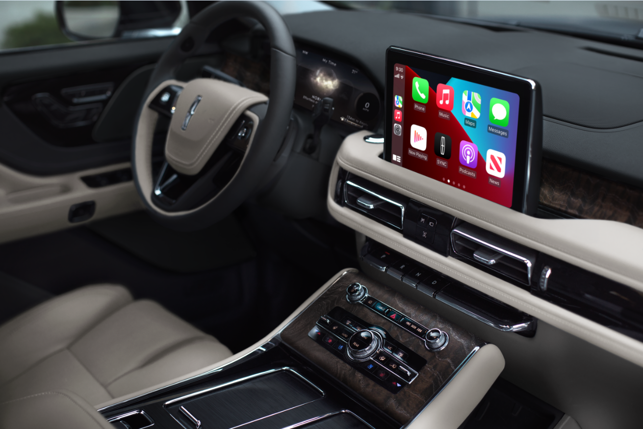 The interior of a Lincoln Aviator® SUV is shown with emphasis on the center touchscreen | Lexington Park Ford Lincoln in California MD