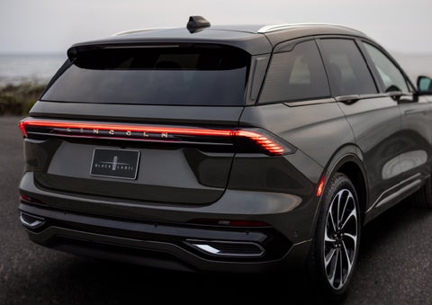 The rear of a 2024 Lincoln Black Label Nautilus® SUV displays full LED rear lighting. | Lexington Park Ford Lincoln in California MD