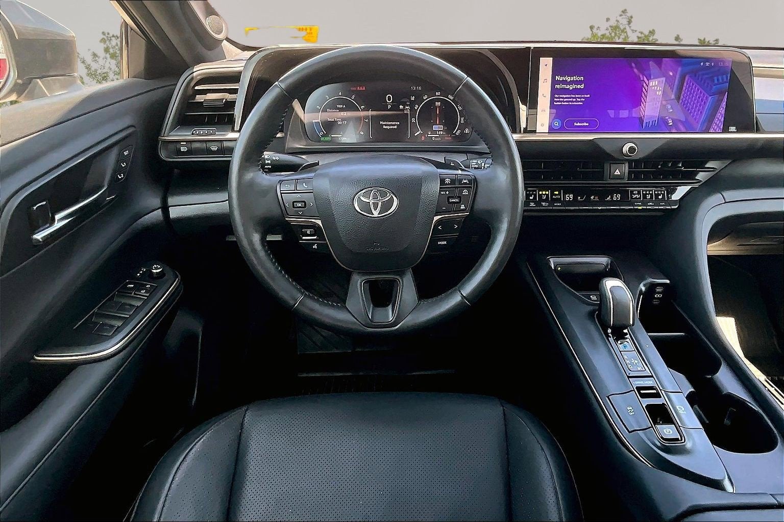 2023 Toyota Crown Platinum