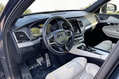 2022 Volvo XC90 Recharge Plug-In Hybrid R-Design