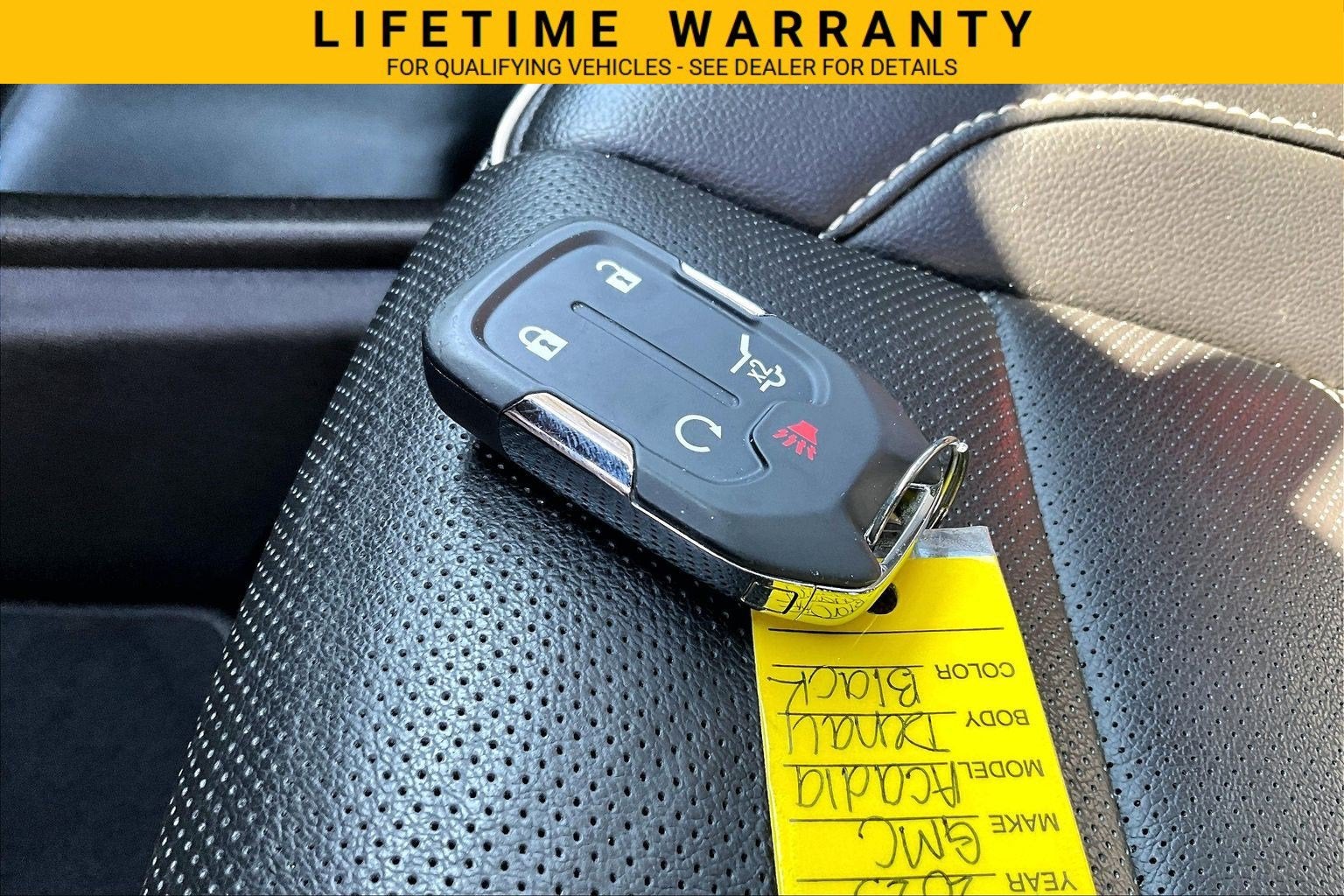 2023 GMC Acadia Denali