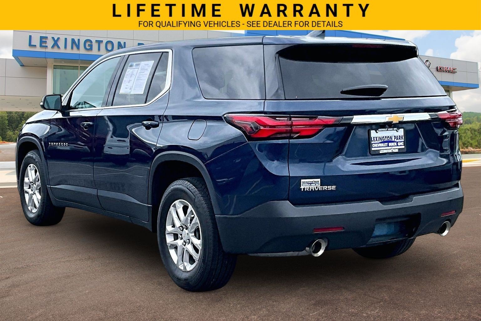 2023 Chevrolet Traverse LS