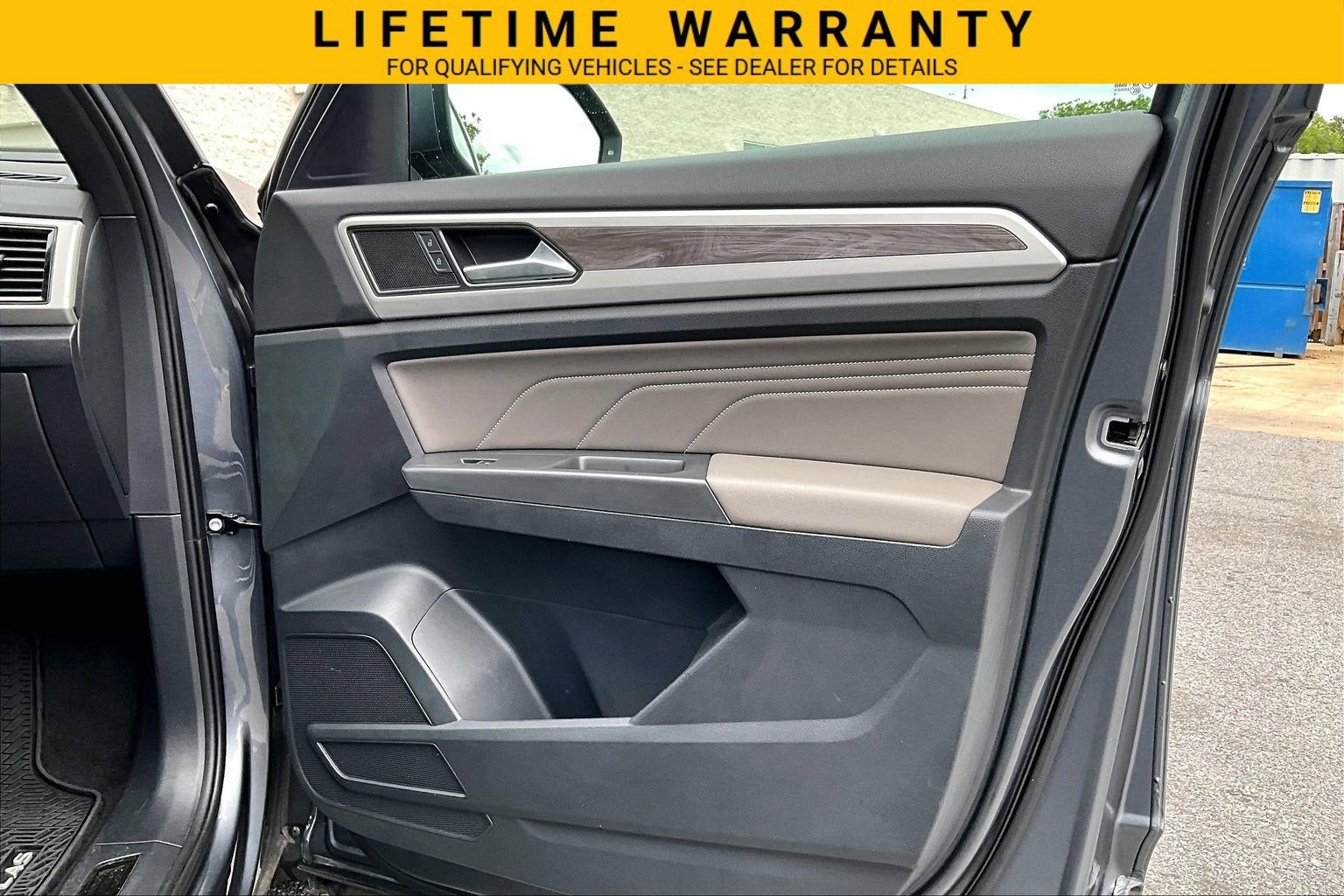 2022 Volkswagen Atlas Cross Sport 2.0T SE w/Technology