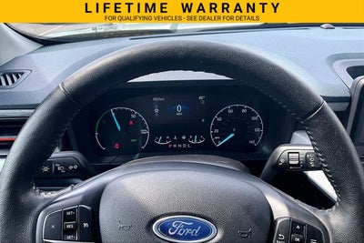 2022 Ford Maverick XL