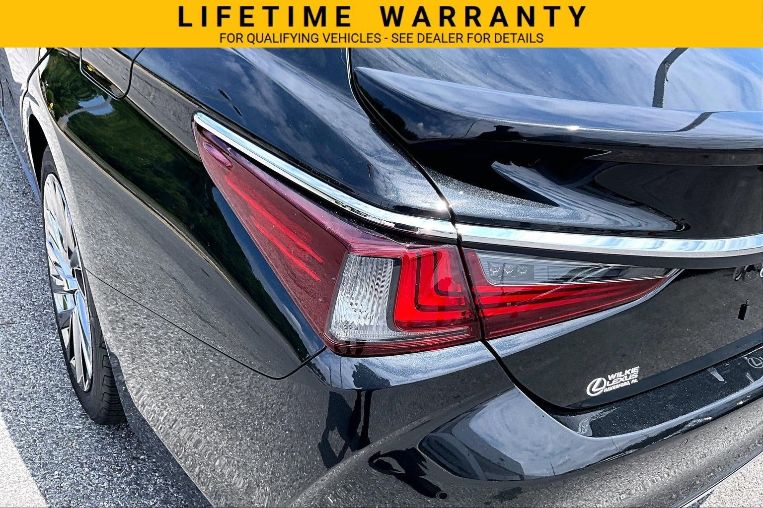 2024 Lexus ES ES 300h Ultra Luxury