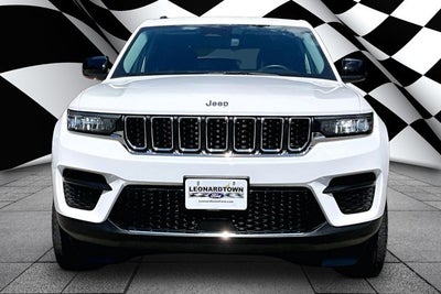 2023 Jeep Grand Cherokee Laredo