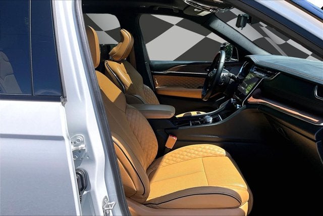 2023 Jeep Grand Cherokee L Summit