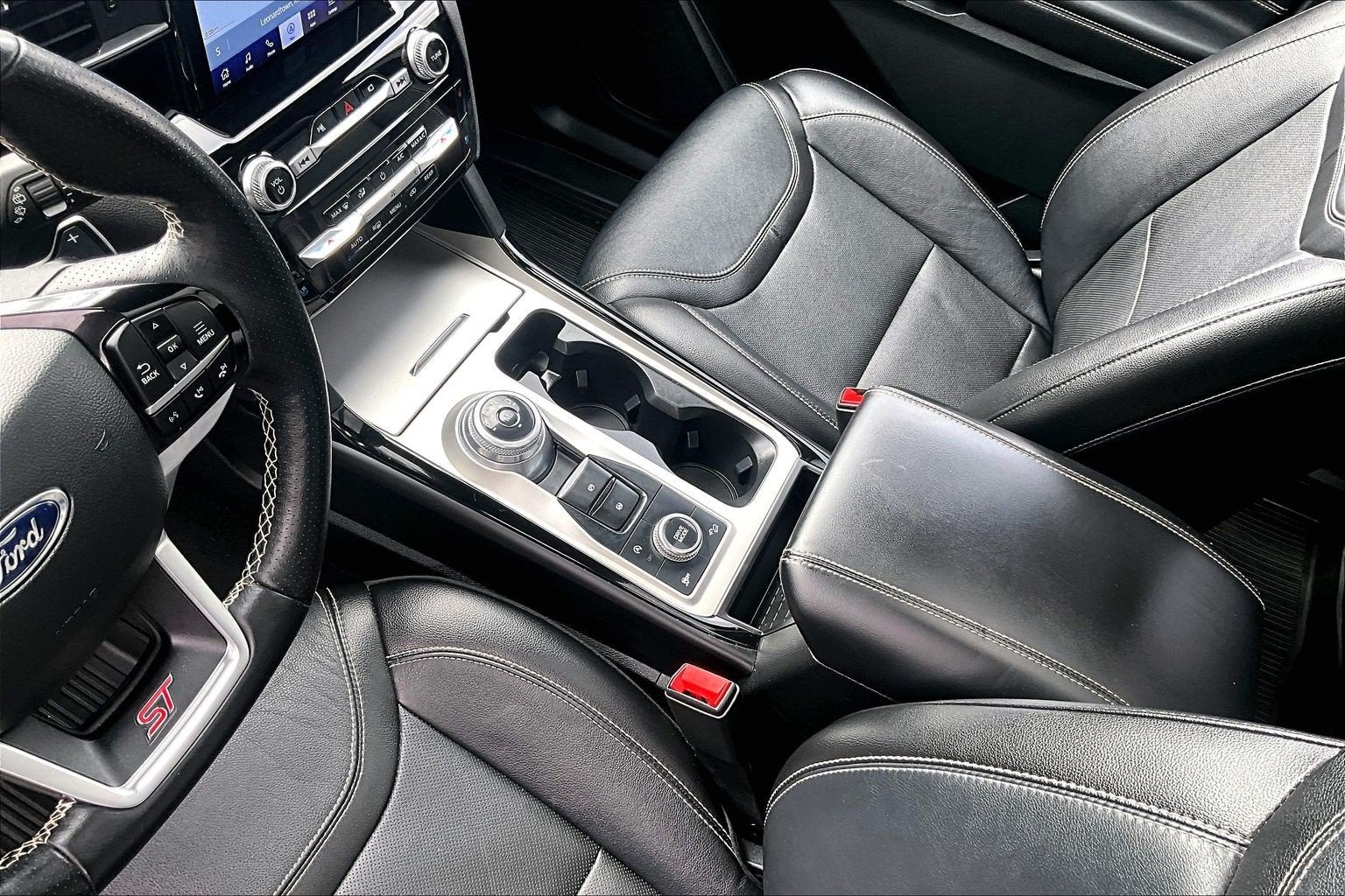 2023 Ford Explorer ST PANO ROOF