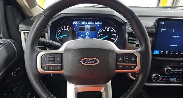 2023 Ford Expedition XLT BLACK EDITION PANO ROOF