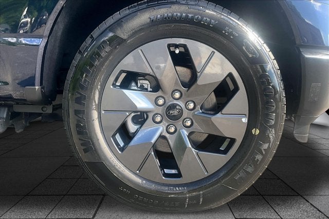 2025 Ford F-150 Lightning Pro