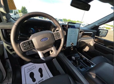 2025 Ford F-150 Lightning Flash