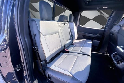 2024 Ford F-150 Lightning LARIAT