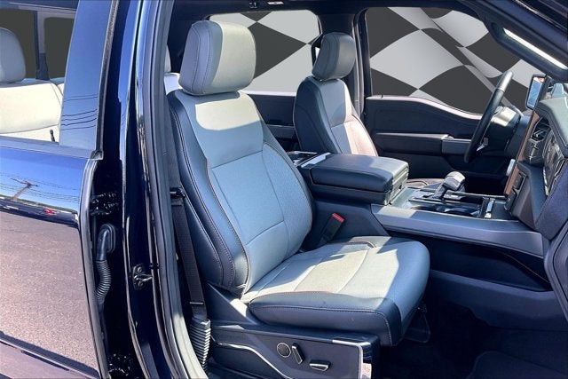 2024 Ford F-150 Lightning LARIAT