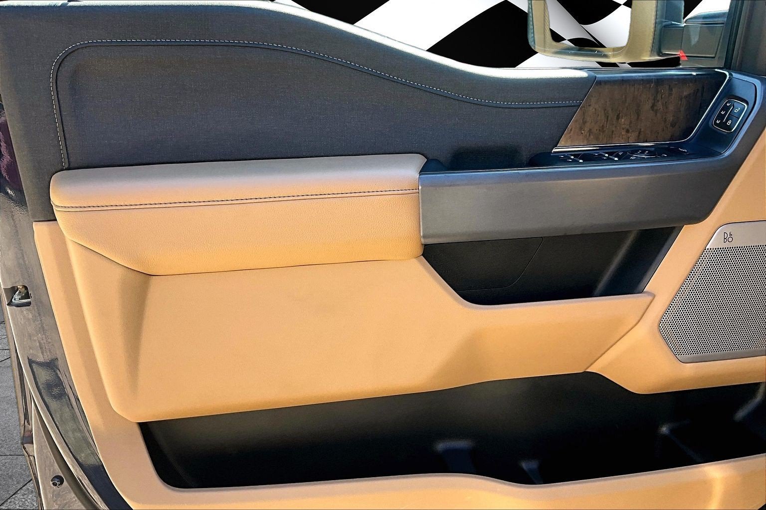 2023 Ford Super Duty F-250 SRW LARIAT