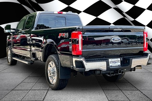2024 Ford Super Duty F-350 SRW LARIAT FX4