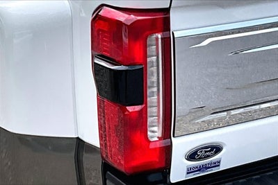 2023 Ford Super Duty F-450 DRW King Ranch