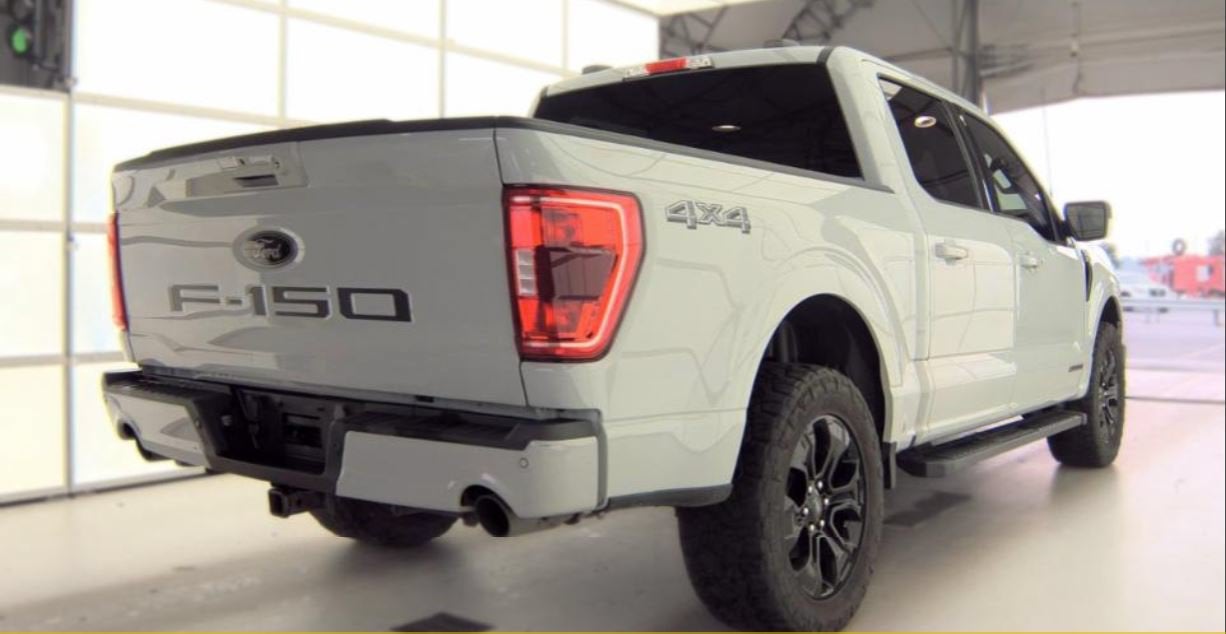 2023 Ford F-150 XLT BLACK PANO ROOF