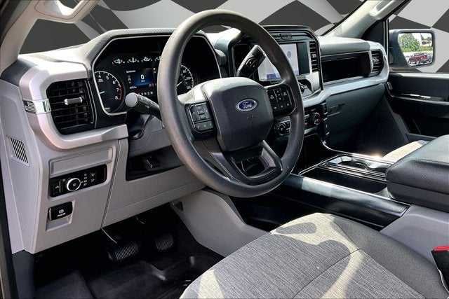 2022 Ford F-150 4WD V8
