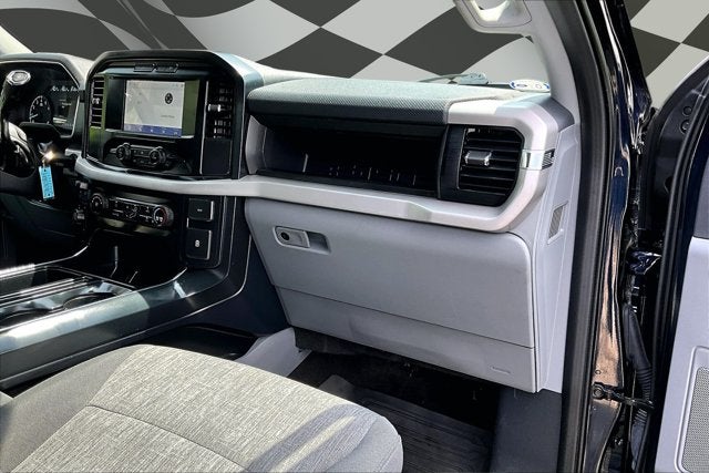 2022 Ford F-150 4WD V8