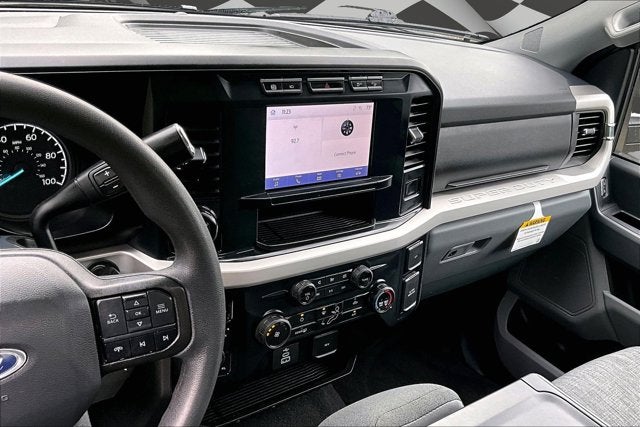 2023 Ford Super Duty F-450 DRW XLT