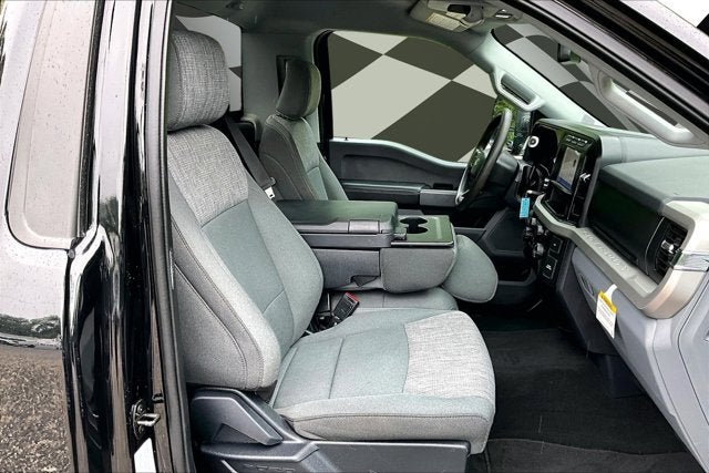 2023 Ford Super Duty F-450 DRW XLT