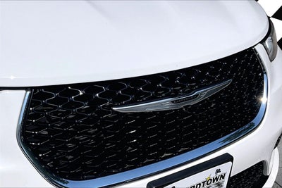 2023 Chrysler Pacifica Touring L AWD PANO ROOF