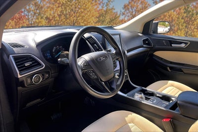 2023 Ford Edge SE
