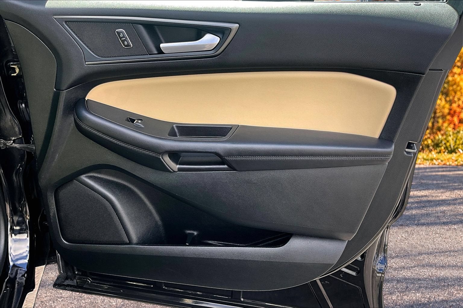 2023 Ford Edge SE