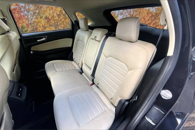 2023 Ford Edge SE