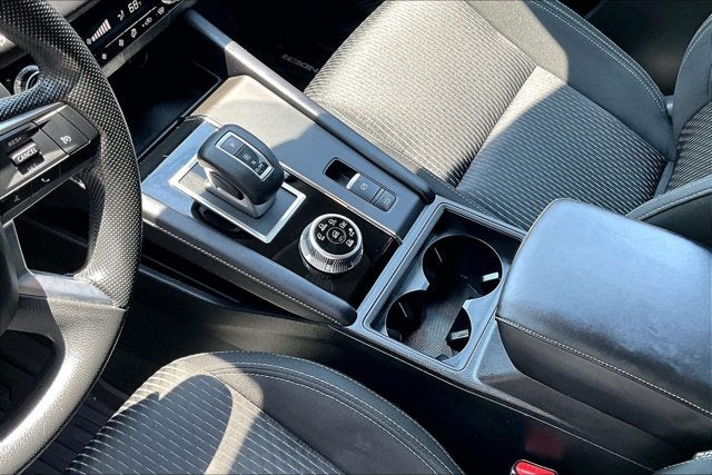 2022 Mitsubishi Outlander ES