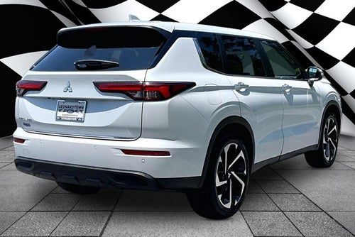 2022 Mitsubishi Outlander ES
