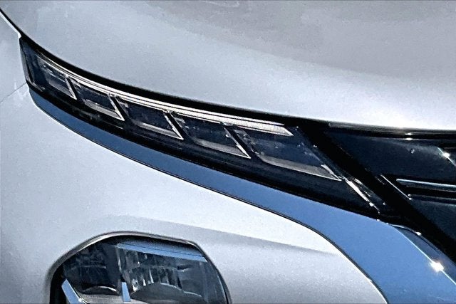 2022 Mitsubishi Outlander ES
