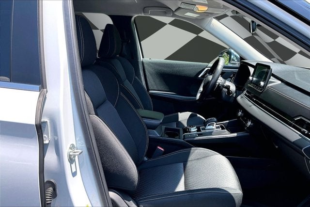 2022 Mitsubishi Outlander ES
