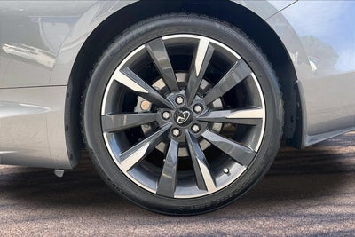 2022 INFINITI Q60 LUXE