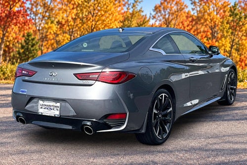 2022 INFINITI Q60 LUXE