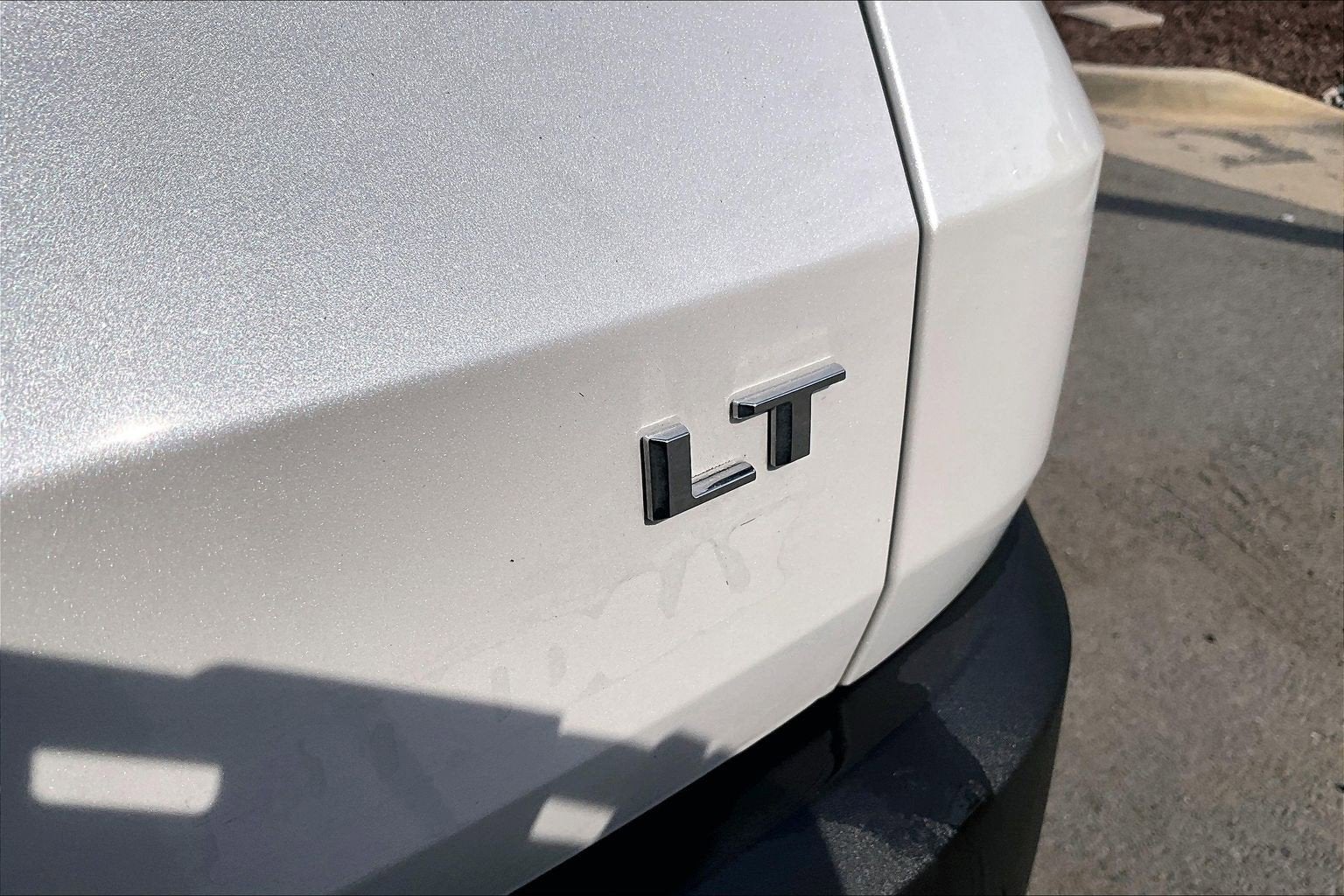 2024 Chevrolet Traverse FWD LT