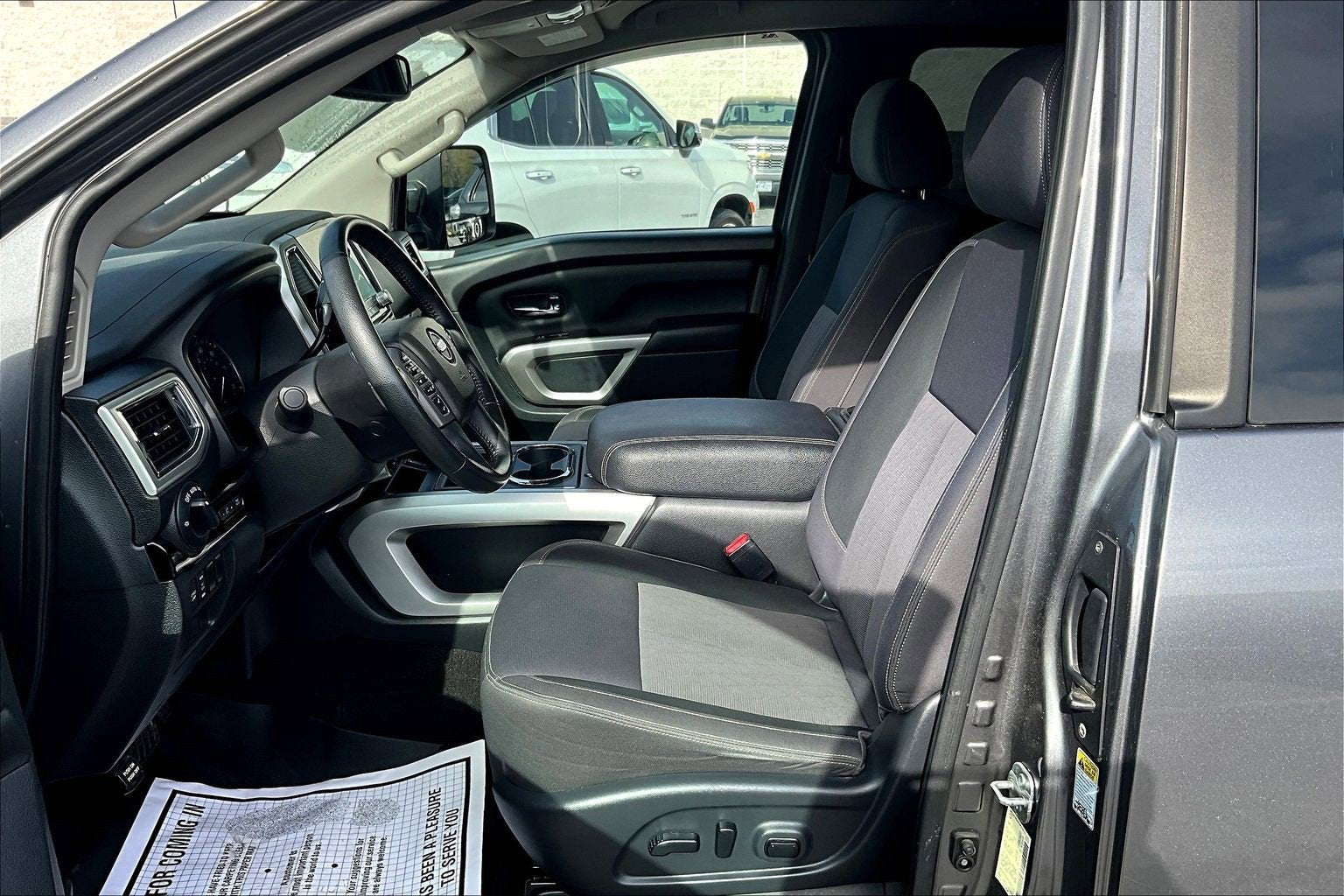 2020 Nissan Titan SV