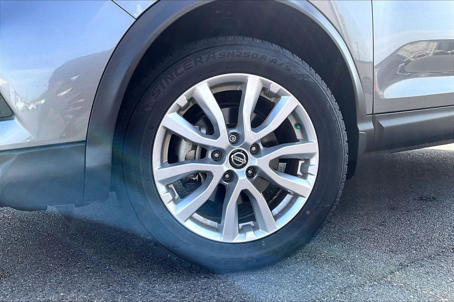 2022 Nissan Rogue Sport SV