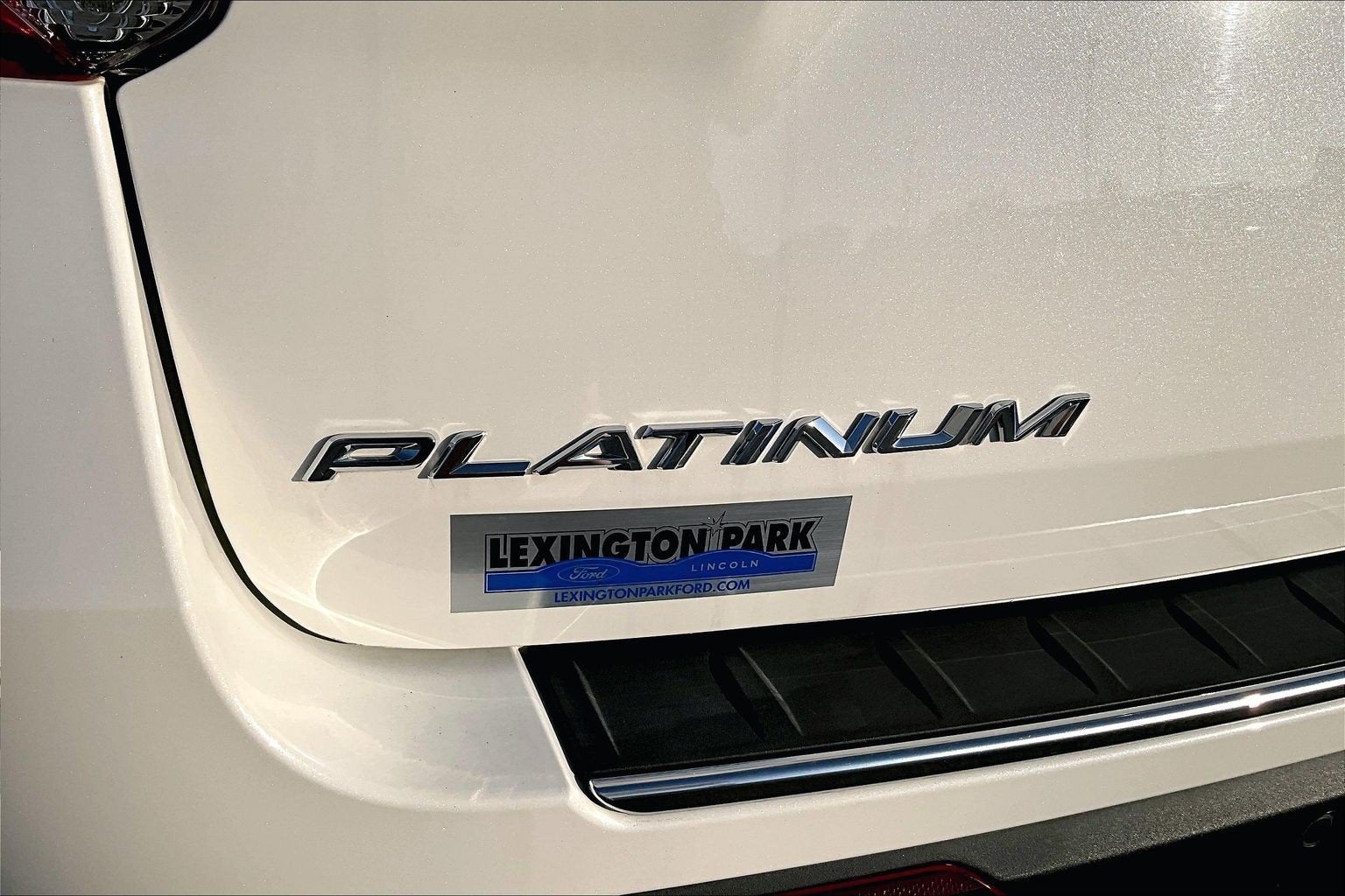 2021 Ford Explorer Platinum