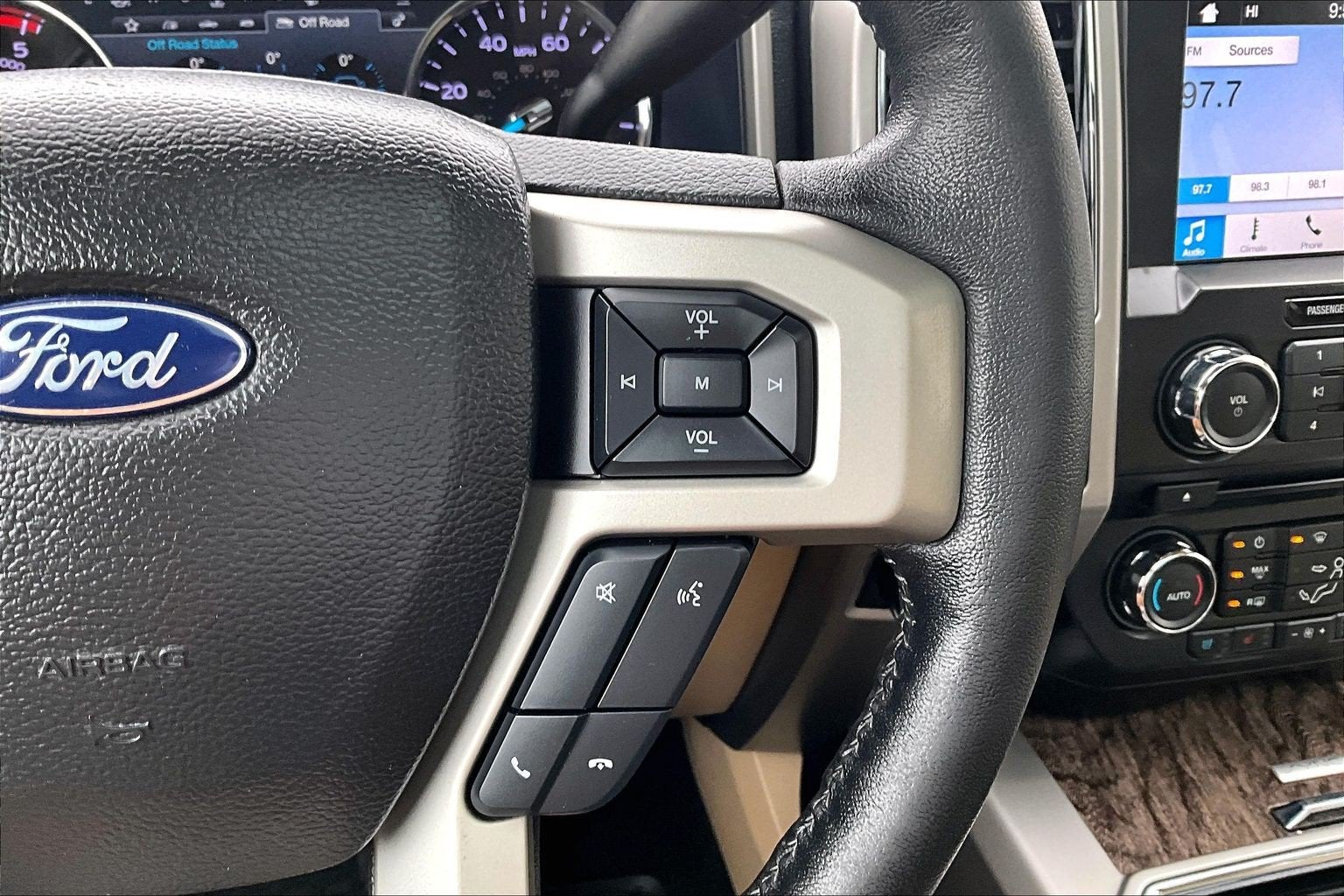 2018 Ford Super Duty F-250 SRW LARIAT
