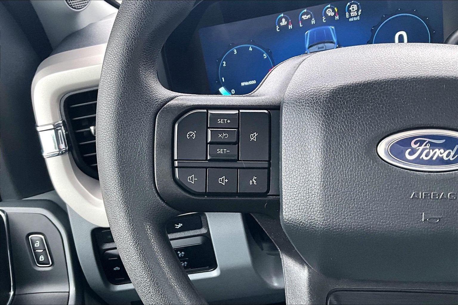 2024 Ford Super Duty F-350 SRW XLT