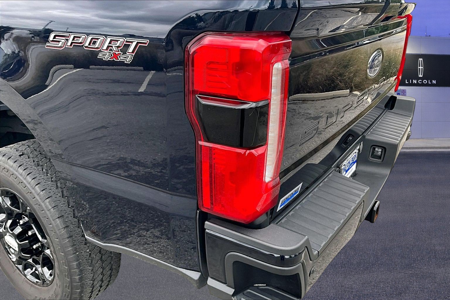 2024 Ford Super Duty F-350 SRW XLT