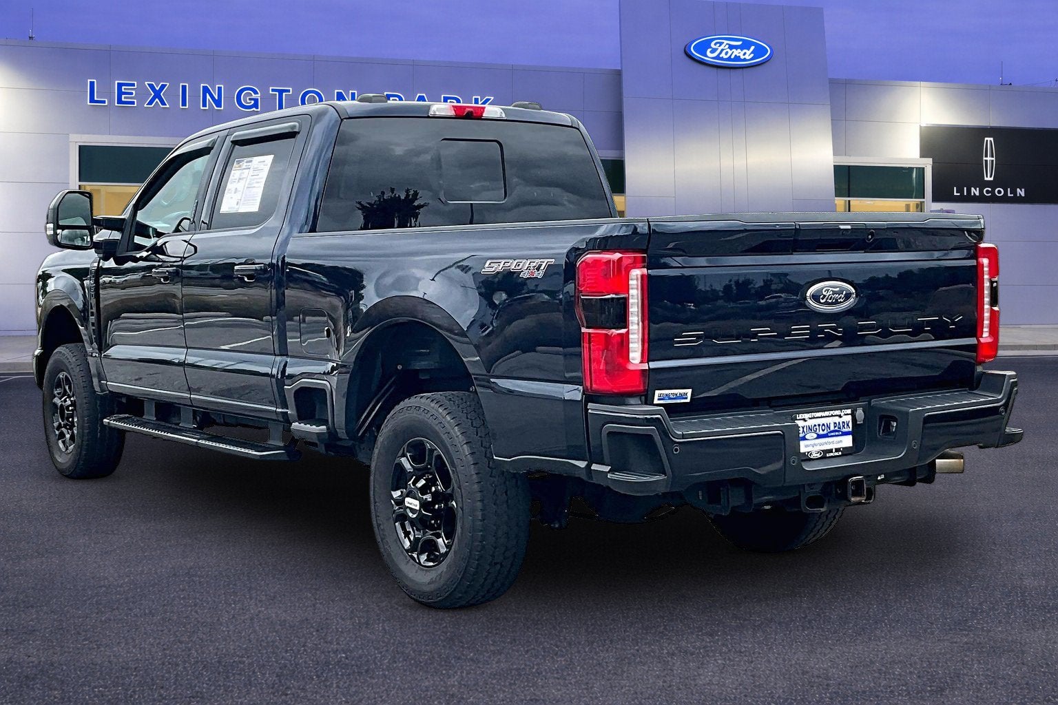2024 Ford Super Duty F-350 SRW XLT