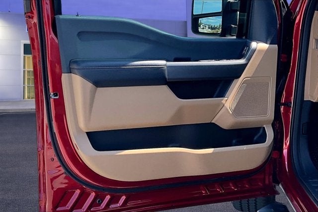 2025 Ford Super Duty F-350 SRW XLT