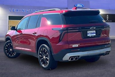 2025 Chevrolet Traverse FWD LT