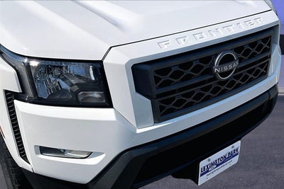 2024 Nissan Frontier SV