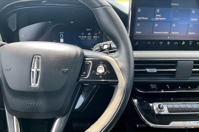 2023 Lincoln Corsair Standard