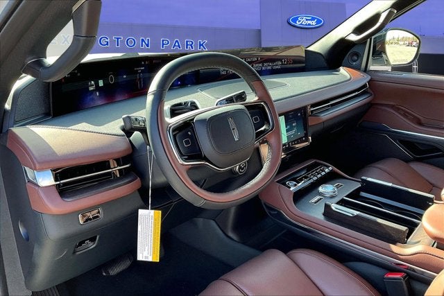 2025 Lincoln Navigator L Reserve