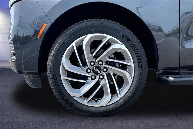 2026 Lincoln Navigator L Premiere
